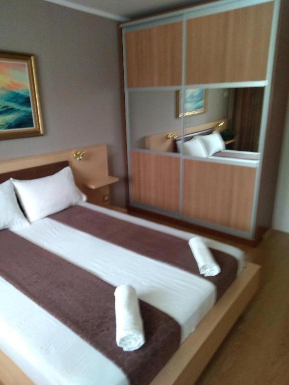 Къща За Гости Роси Pomorie Exteriör bild